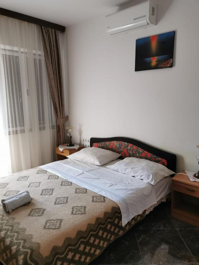 Apartment Dalmatini Tar-Vabriga Exterior photo